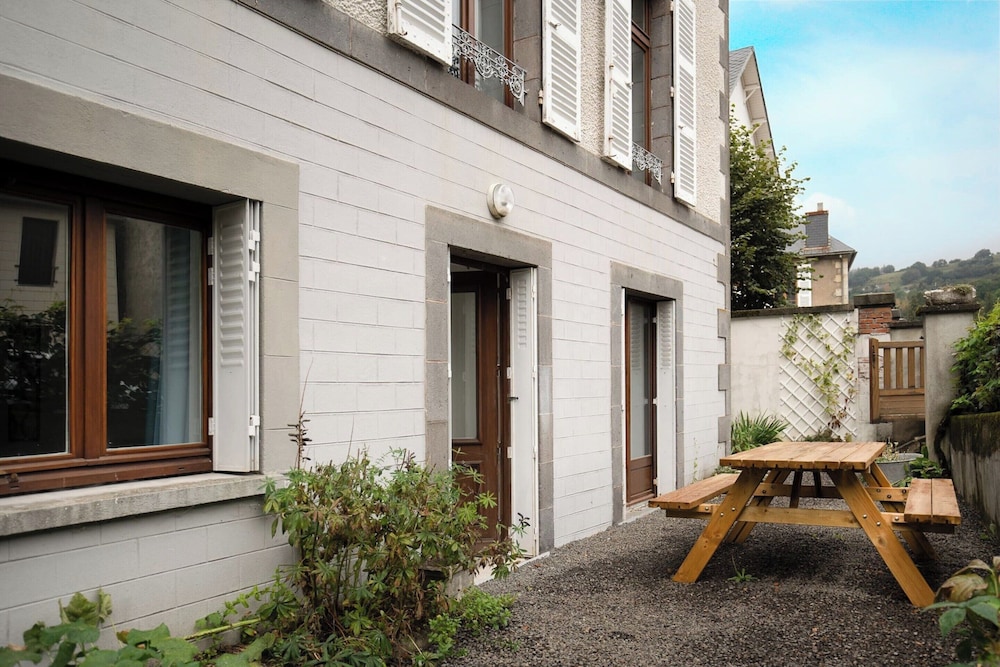 La Bourboule Quiet Villa or 5