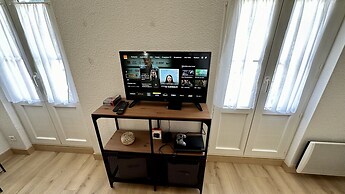 Modern 6-guest Flat in Mont-dore