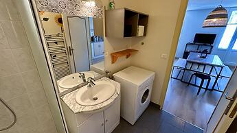 Modern 6-guest Flat in Mont-dore