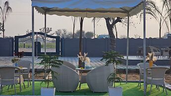 Mayura Retreat