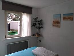 Cozy Holiday Home in Burgerbrug