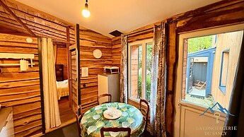 Cabin-style Nook for 2