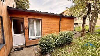 Cabin-style Nook for 2