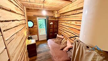 Cabin-style Nook for 2