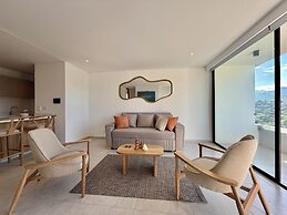 Villeta Getaway Pool Balcony Relax Vibes
