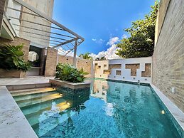 Villeta Getaway Pool Balcony Relax Vibes