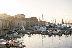 3 Sails - 2BR on Venetian Harbour