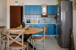3 Sails - 2BR on Venetian Harbour