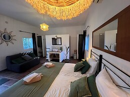 Casa Azafranes Boutique B&B