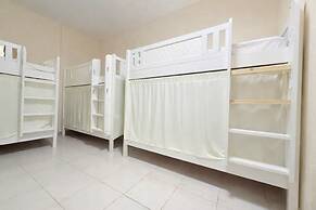 TIDY Premium Hostel
