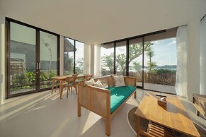 Diamond Hill Komodo