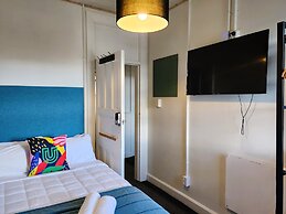 Urban Lounge Sleepery Carterton