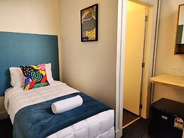 Urban Lounge Sleepery Carterton
