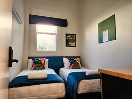 Urban Lounge Sleepery Carterton