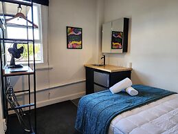 Urban Lounge Sleepery Carterton