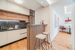Aurora Park View Apartment