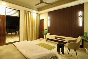 Motwani Stays By Dr Richa Motwani