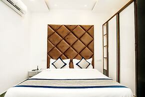 hotel crystal empire