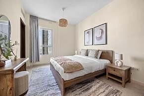 Bloomfields Elevated 2BR in Marina Heigh