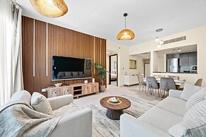 Bloomfields Elevated 2BR in Marina Heigh