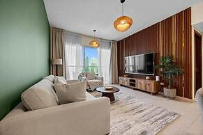 Bloomfields Elevated 2BR in Marina Heigh
