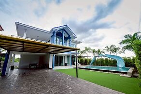 BanIngKhao Pool Villa Sriracha
