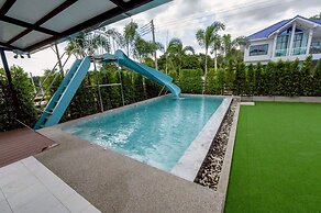 BanIngKhao Pool Villa Sriracha