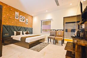 Madhuram Hotel