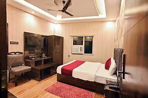 Madhuram Hotel