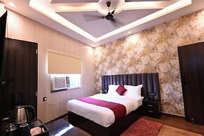 Madhuram Hotel