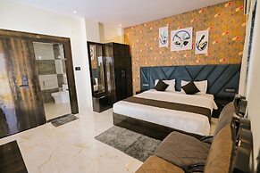 Madhuram Hotel