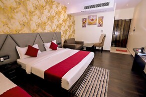 Madhuram Hotel