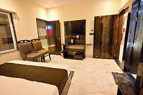 Madhuram Hotel