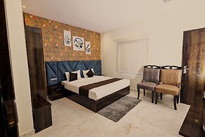 Madhuram Hotel