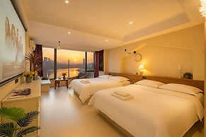 Chongqing City Center River View B&B
