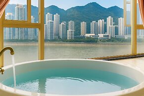 Chongqing City Center River View B&B