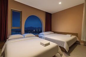 Chongqing City Center River View B&B