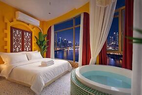 Chongqing City Center River View B&B