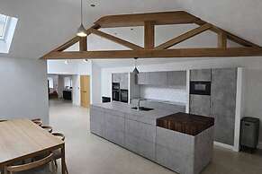 Bridge House Modern Comfort in Historic Stone