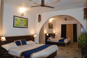 Himalayan Retreat Neelkanth