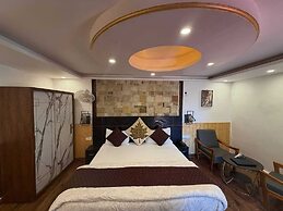 Himalayan Retreat Neelkanth