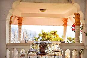 Himalayan Retreat Neelkanth
