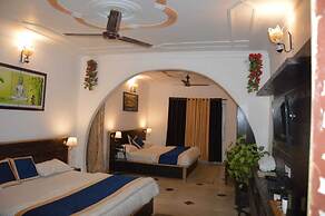 Himalayan Retreat Neelkanth