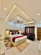 The White Rain Hotel