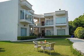 Corbett The Regnum Resort