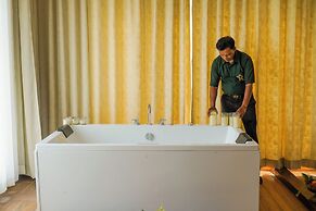 Corbett The Regnum Resort
