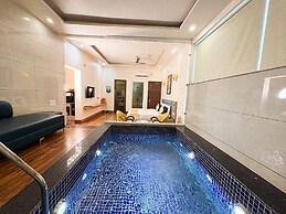 Corbett The Regnum Resort