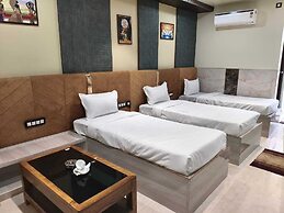 HOTEL SABAR INN