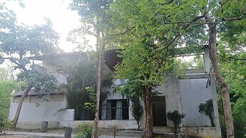 Tuli Veer Bagh Resort & Spa