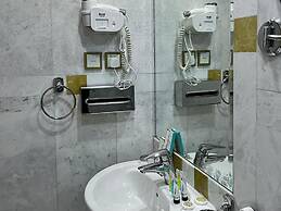 Monatana Golden Hotel